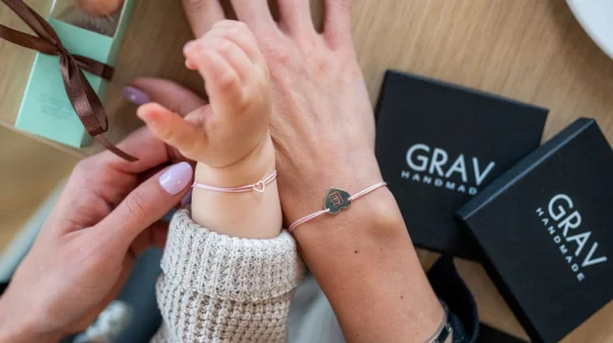 Baba karkötő, fülbevaló, nyaklánc – A tökéletes ajándék újszülötteknek és szülőknek egyaránt